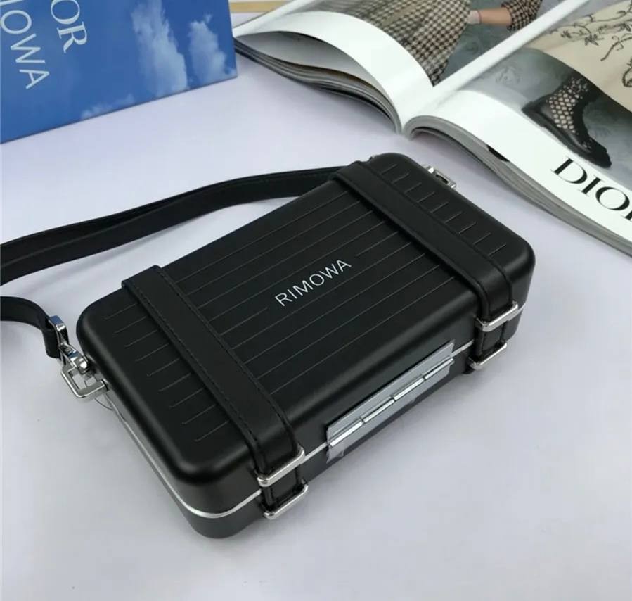 Мужская сумка мессенджер Christian Dior&Rimowa Мужская сумка мессенджер Christian Dior&Rimowa