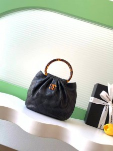 Сумка Chanel. Hobo 2026 12 cm