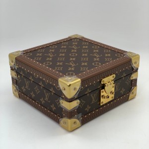 Шкатулка Louis Vuitton