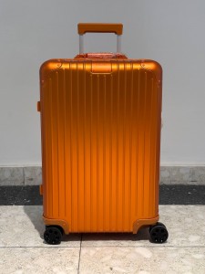 Чемодан Rimowa