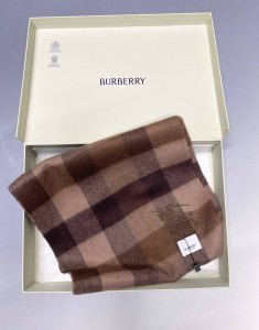 Шарф Burberry
