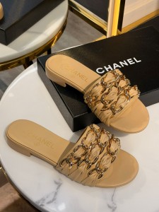 Женские шлепанцы Chanel