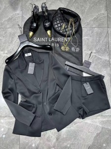 Женский костюм Saint Laurent