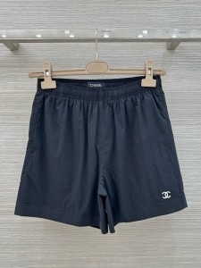 Женские шорты Chanel