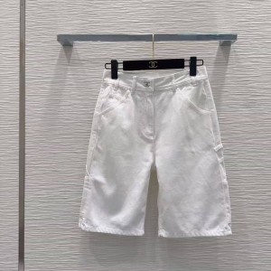 Женские шорты Chanel