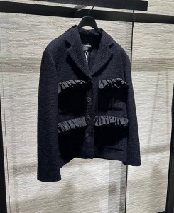 Женский пиджак Chanel черный