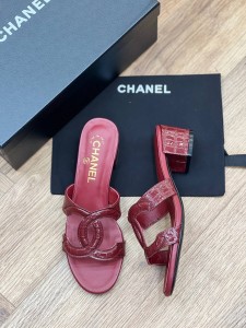 ЖЕНСКИЕ КОЖАНЫЕ БОСОНОЖКИ CHANEL  БОРДОВЫЕ