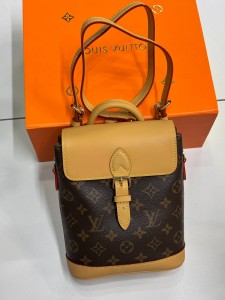 ЖЕНСКИЙ РЮКЗАК LOUIS VUITTON БЕЖЕВЫЙ