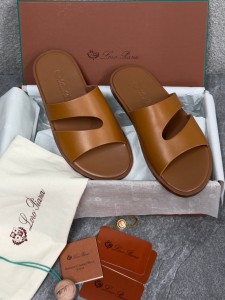 МУЖСКИЕ ШЛЕПАНЦЫ LORO PIANA КОРИЧНЕВЫЕ