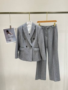 ЖЕНСКИЙ КАШЕМИРОВЫЙ КОСТЮМ BRUNELLO CUCINELLI СЕРЫЙ