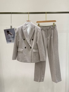 ЖЕНСКИЙ КАШЕМИРОВЫЙ КОСТЮМ BRUNELLO CUCINELLI БЕЖЕВЫЙ