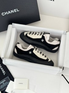 ЖЕНСКИЕ КРОССОВКИ ЧЕРНЫЕ CHANEL