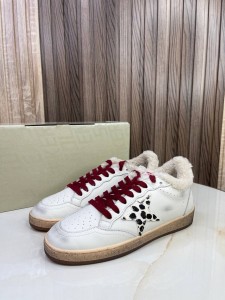 ЖЕНСКИЕ КОЖАНЫЕ КЕДЫ С МЕХОМ GOLDEN GOOSE