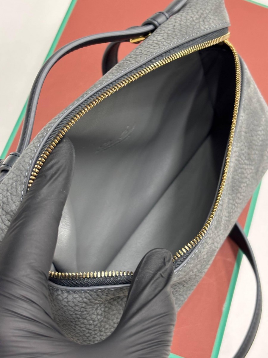 Женская сумка Loro Piana черная Женская сумка Loro Piana черная