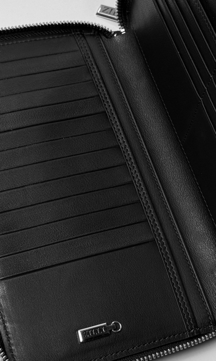 Портмонэ Zilli из кожи крокодила черный Портмонэ Zilli из кожи крокодила черный