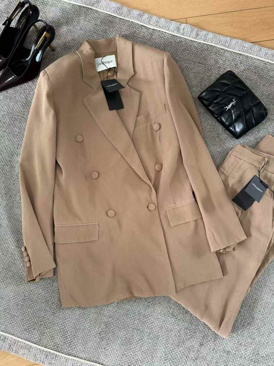 Женский классический костюм Saint Laurent Женский классический костюм Saint Laurent