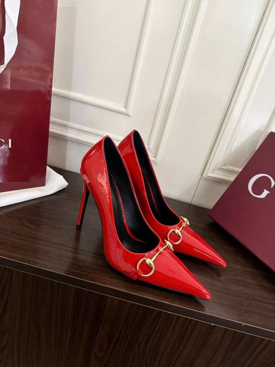 ЖЕНСКИЕ ЛАКИРОВАНЫЕ ТУФЛИ GUCCI КРАСНЫЕ ЖЕНСКИЕ ЛАКИРОВАНЫЕ ТУФЛИ GUCCI КРАСНЫЕ