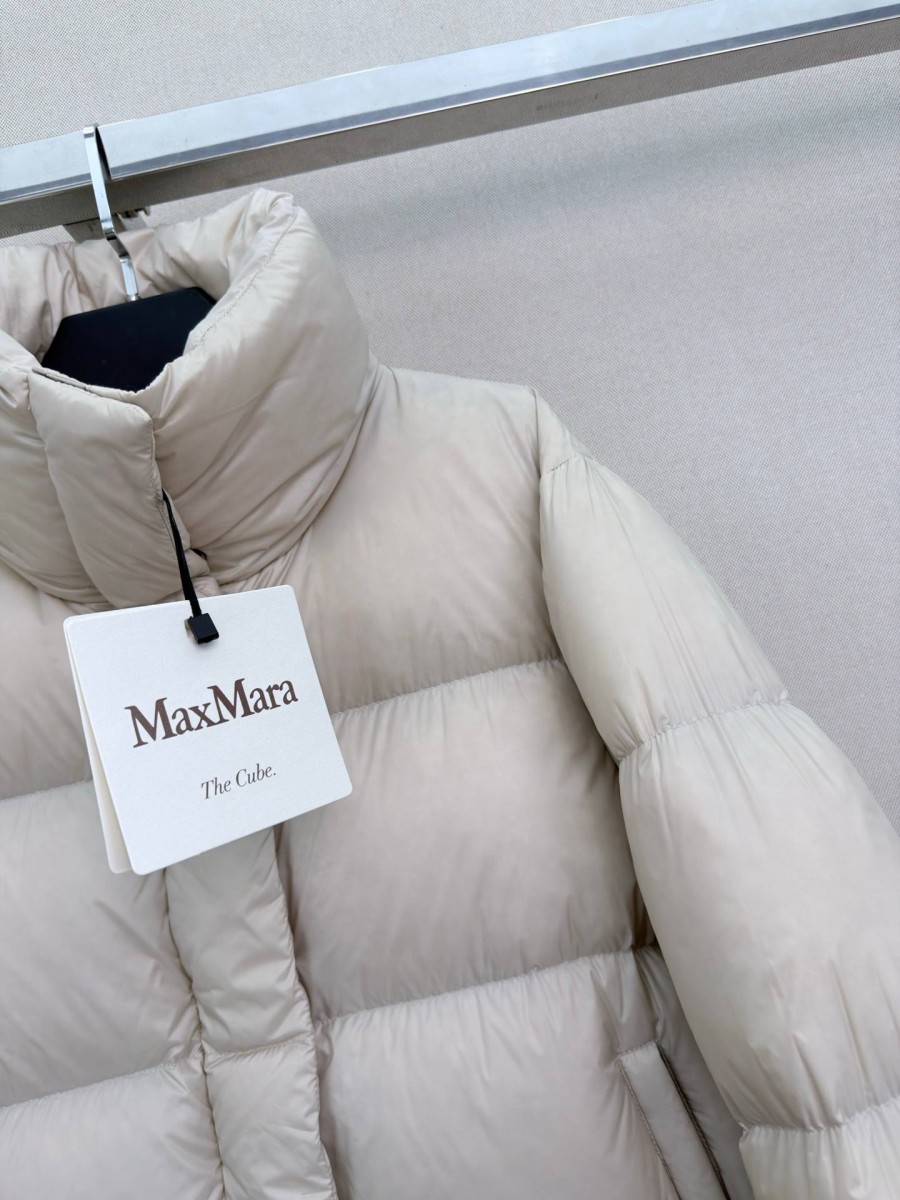 ЖЕНСКИЙ МОЛОЧНЫЙ ПУХОВИК MAX MARA ЖЕНСКИЙ МОЛОЧНЫЙ ПУХОВИК MAX MARA