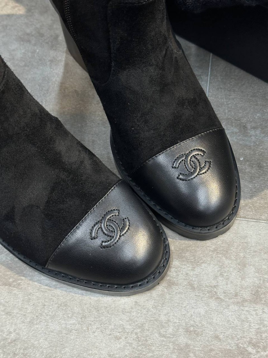 ЖЕНСКИЕ ЗАМШЕВЫЕ БОТИЛЬОНЫ CHANEL ЧЕРНЫЕ ЖЕНСКИЕ ЗАМШЕВЫЕ БОТИЛЬОНЫ CHANEL ЧЕРНЫЕ