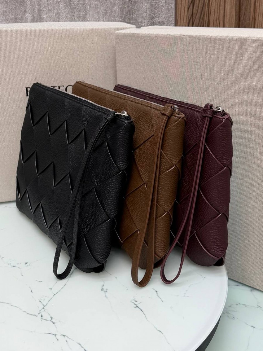 МУЖСКАЯ СУМКА КЛАТЧ BOTTEGA VENETA DIAGO БОРДОВАЯ МУЖСКАЯ СУМКА КЛАТЧ BOTTEGA VENETA DIAGO БОРДОВАЯ