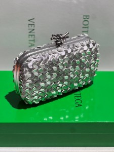 Клатч Bottega Veneta