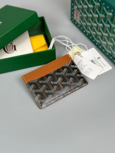 Визитница Goyard