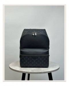 Рюкзак Louis Vuitton Discovery Pm