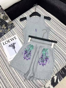Костюм Loewe