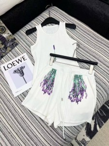 Костюм Loewe
