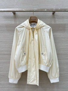Ветровка Chanel