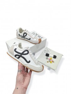 Кроссовки Loewe