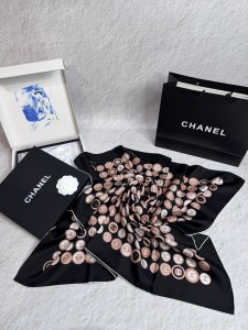 Платок Chanel