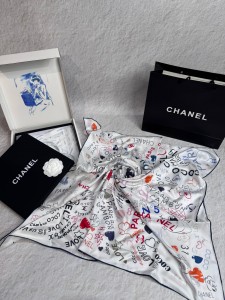 Платок Chanel