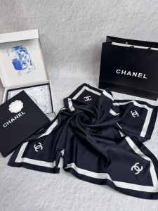 Платок Chanel
