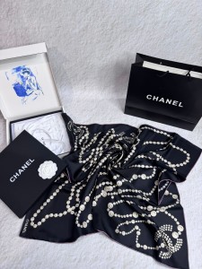 Платок Chanel