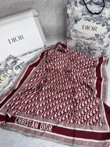 Платок Dior