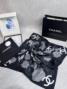 Платок Chanel
