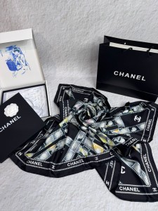 Платок Chanel
