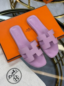 Шлепанцы Hermes