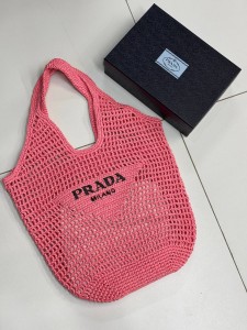 Шопер Prada