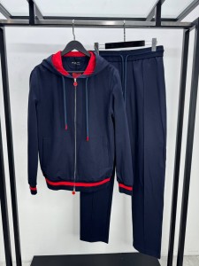 Костюм Kiton