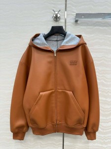 Кожаная куртка Miu Miu