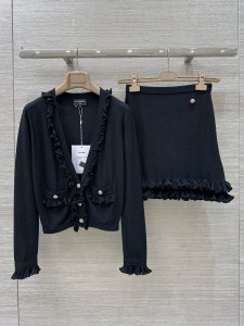 Костюм Chanel