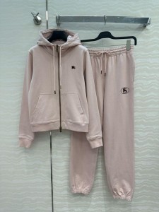 Костюм Burberry