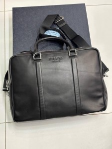 Порфтель Prada