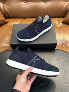 Кроссовки Kiton