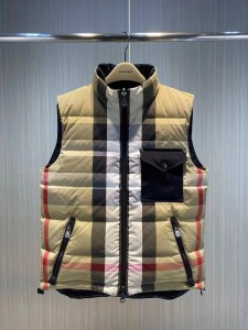 Двухсторонняя жилетка Burberry