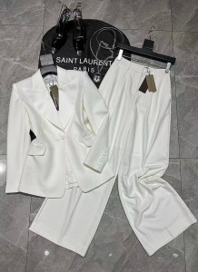 Классический костюм Ermanno Scervino