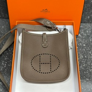 Сумка Hermes Evelyne 16 cm