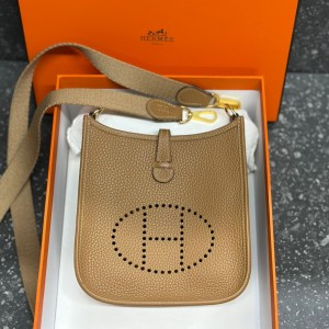 Сумка Hermes Evelyne 16 cm